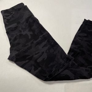 Lululemon Align High-Rise Leggings 25", Size 6, Camo